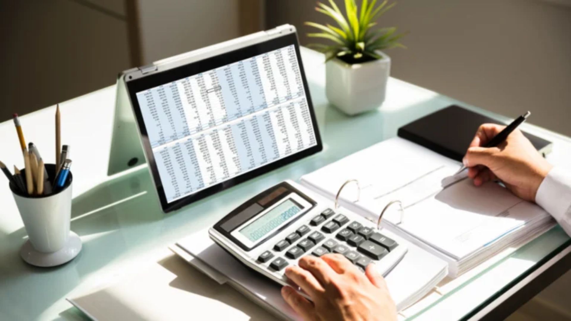 A visual guide illustrating steps to use a spreadsheet for effective business management.